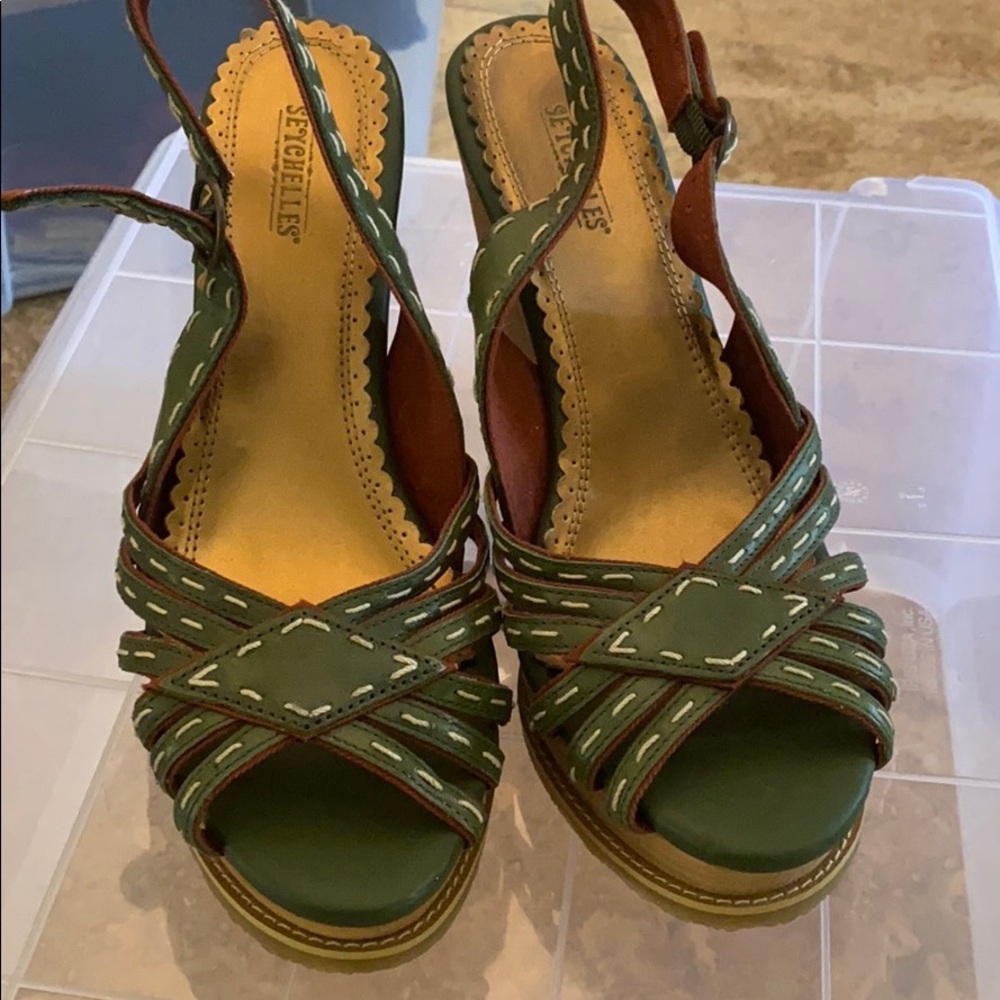 Seychelles wedge